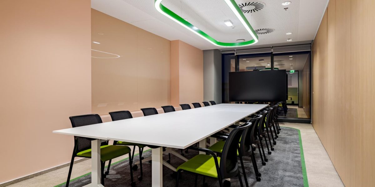 schneider.jpeg - ReactiveNews