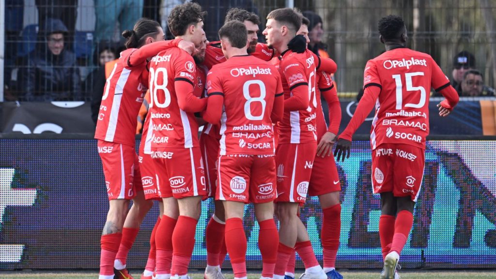 Unirea Slobozia și Hermannstadt au oferit un meci electrizant în Superligă Unirea Slobozia s-a confruntat cu FC Hermannstadt într-o partidă plină de intensitate din Superligă, meci ce a avut loc pe terenul echipei gazdă