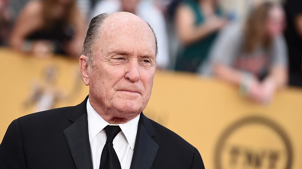 Robert Duvall a murit la 95 de ani: O legendă a cinematografiei a plecat dintre noi Robert Duvall, celebrul actor american cunoscut pentru rolurile sale memorabile din filme precum „Nașul” și „Apocalypse Now”, a trecut în neființă duminică, la vârsta de 95 de ani