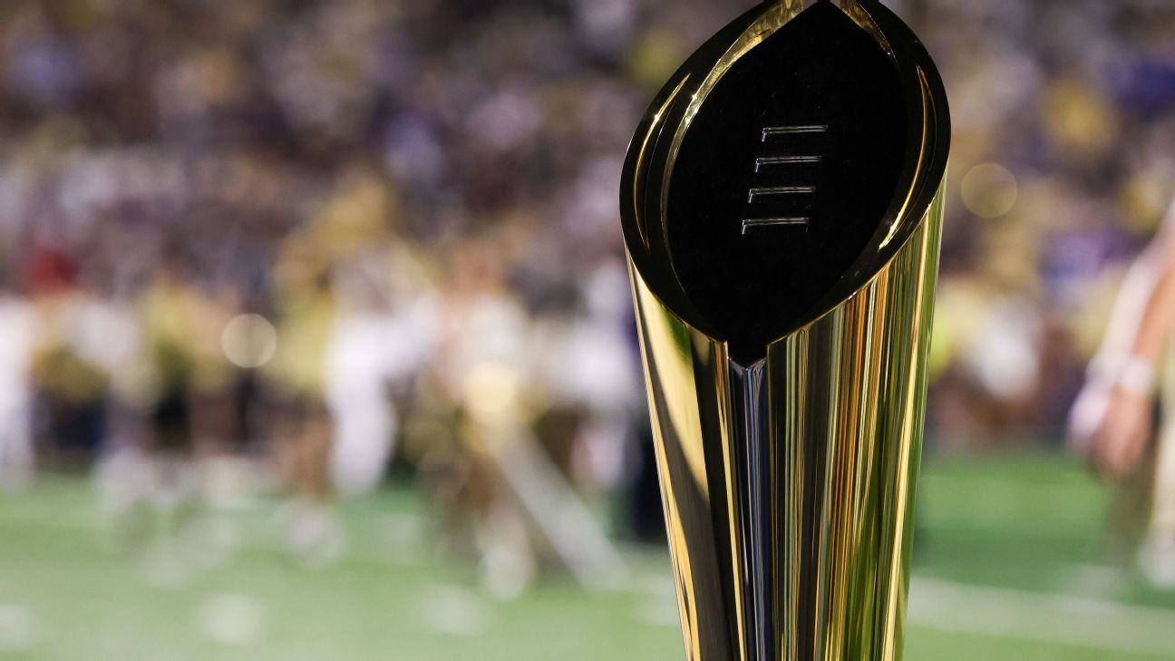 Big Ten anunță planul CFP cu 24 de echipe, fără finale de conferință.