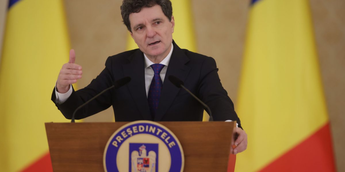 2025-11-12-5216.jpg - ReactiveNews