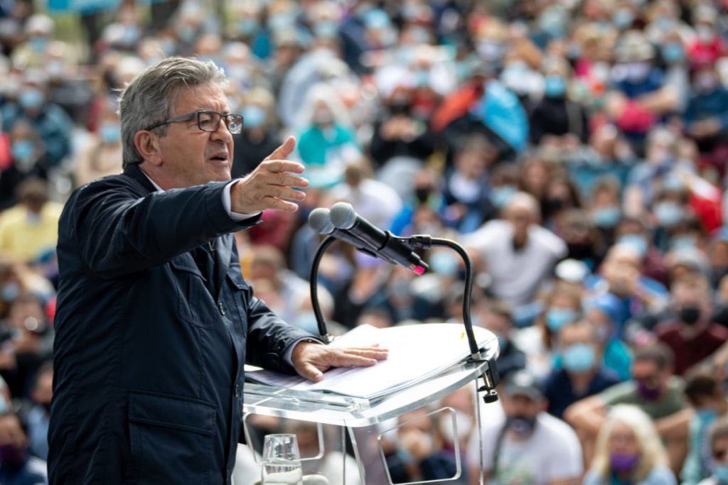 Totalul persoanelor aflate în custodia autorităților franceze în ancheta privind uciderea unui tânăr activist de extremă dreapta în Lyon a ajuns la 11, după ce încă două persoane au fost reținute în ultimele zile