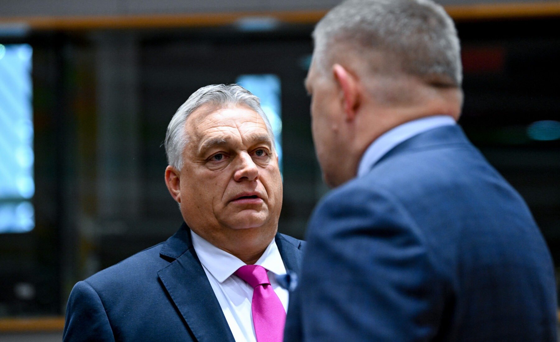 Situație tensionată în aprovizionarea cu petrol în Europa Centrală: Ucraina întârzie reluarea fluxului de petrol rusesc prin conducta Drujba În timp ce Europa se pregătește pentru un an nou marcat de provocări energetice, situația privind transportul petrolului rusesc prin Ucraina capătă noi valențe geopolitice și economice