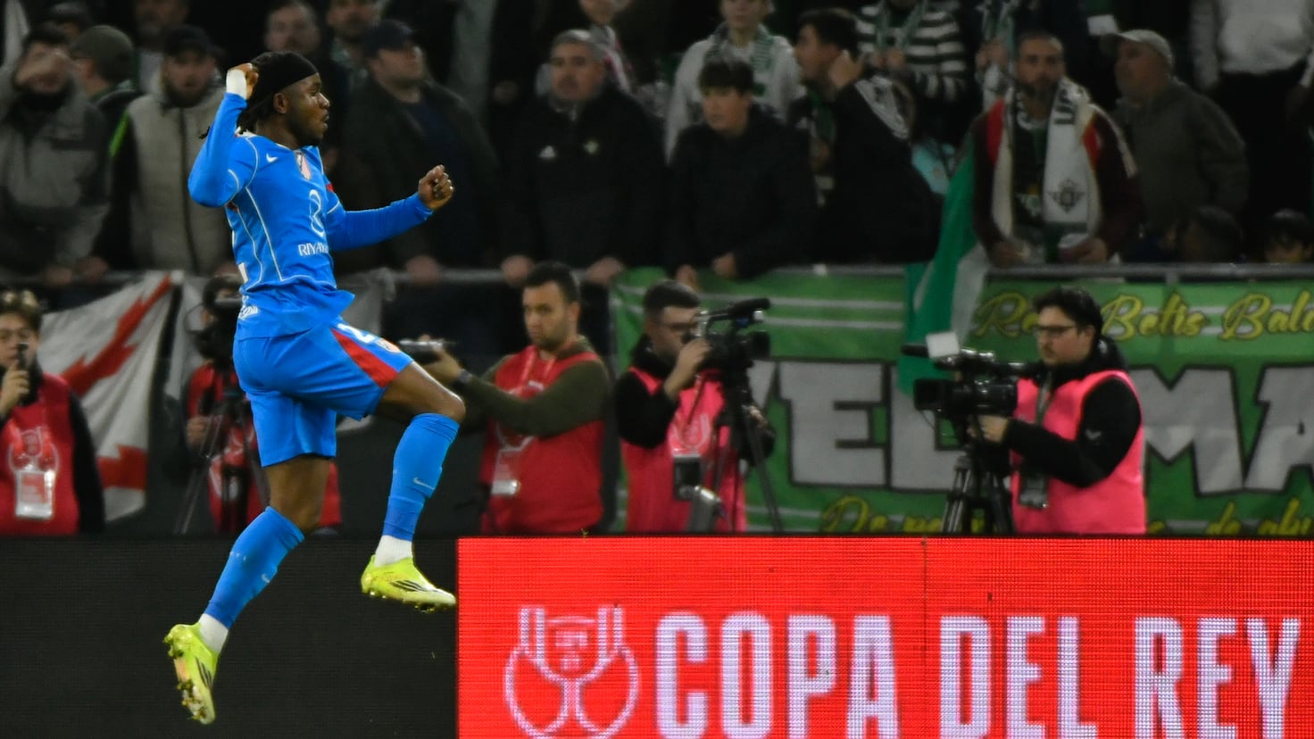 Ademola, vedeta de la Copa Mola, strălucește pe teren!