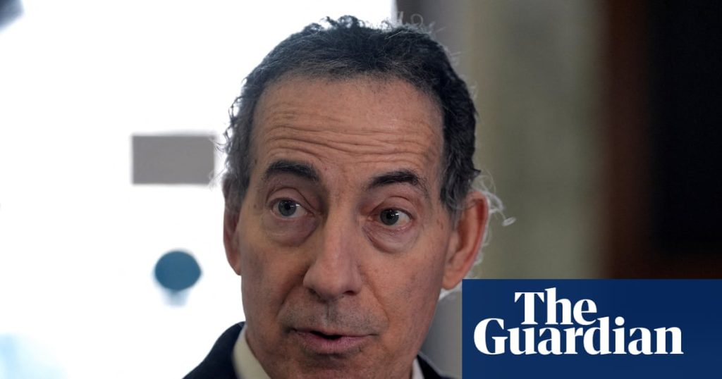 Justiția Americană, Sub O Umbra de Întrebări: Redacții Misterioase în Documentele Epstein Un lider important al Partidului Democrat din Camera Reprezentanților, Jamie Raskin, a acuzat Departamentul de Justiție al Statelor Unite de a fi aplicat „redacții misterioase” asupra documentelor referitoare la Jeffrey Epstein, caz ce scandalizează America