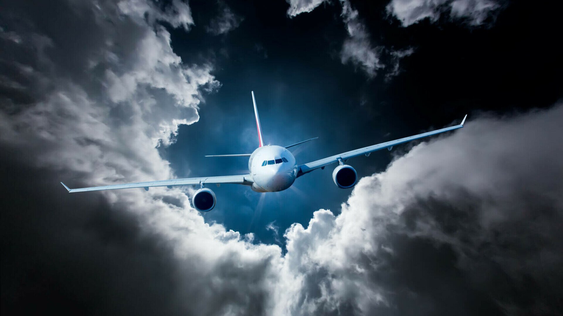 Cel mai lung zbor comercial fără escală din lume, o cursă care depășește recordurile din domeniul aviației, a fost introdus recent pe rutele aeriene internaționale, conectând două continente extrem de diferite: America de Nord și Asia