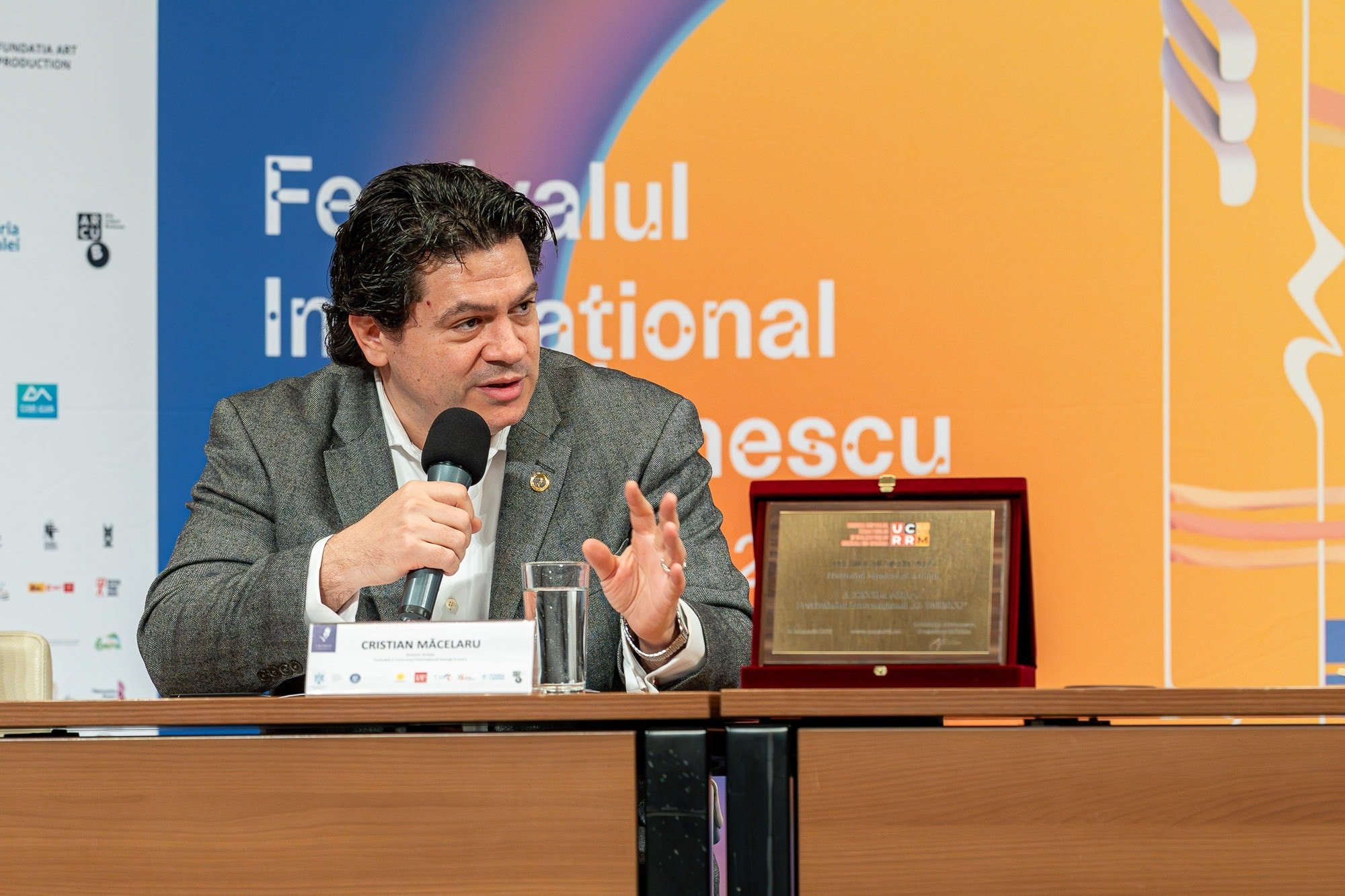 Cristian Măcelaru își prelungește mandatul la Enescu până în 2031