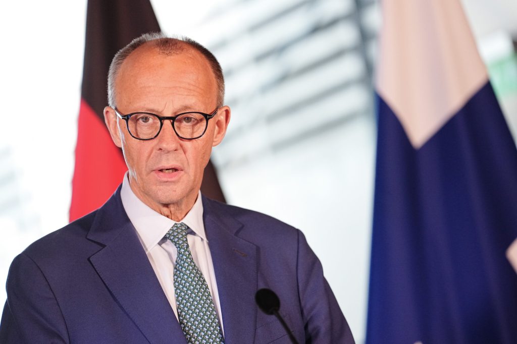 Germania ia în serios protecția copiilor în era digitală: propuneri pentru restricții mai stricte pe rețelele sociale Tensiunea crește în Germania în privința modului în care tinerii utilizează platformele de socializare, iar autoritățile și partidele politice încep să-și unească vocile în direcția restricționării accesului copiilor sub 16 ani