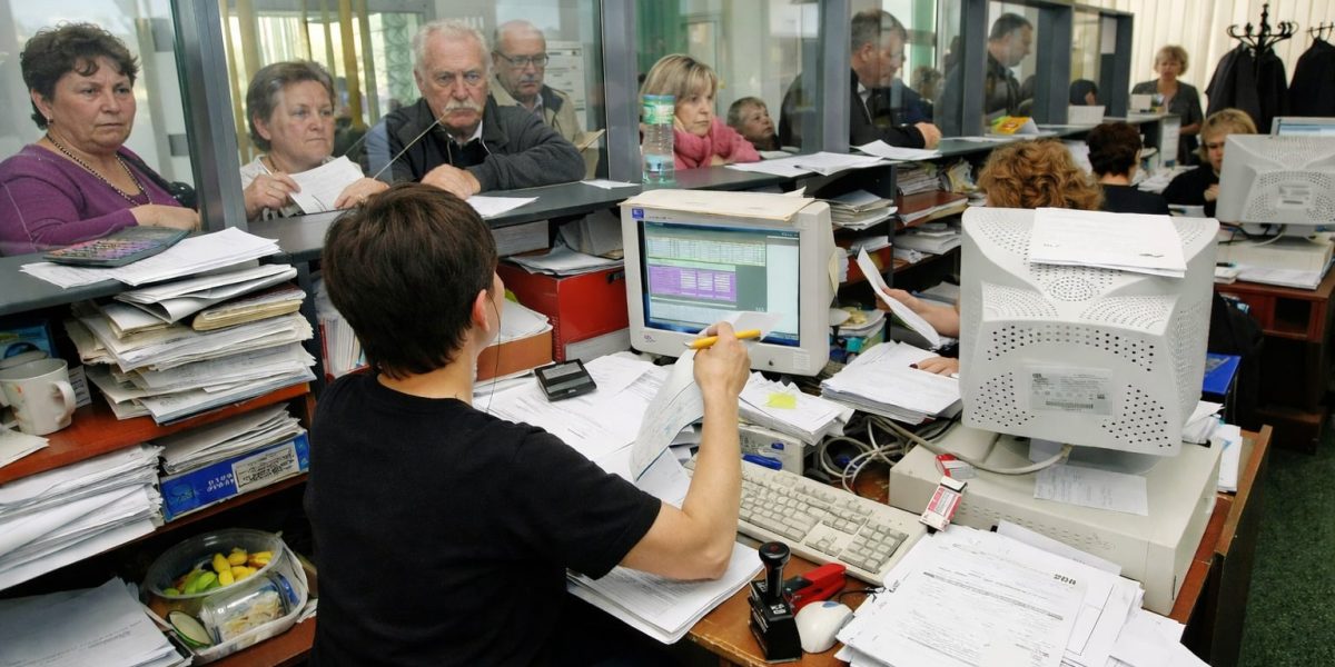 Administratia-publica-romania-functionari-publici-digitalizare.jpg - ReactiveNews