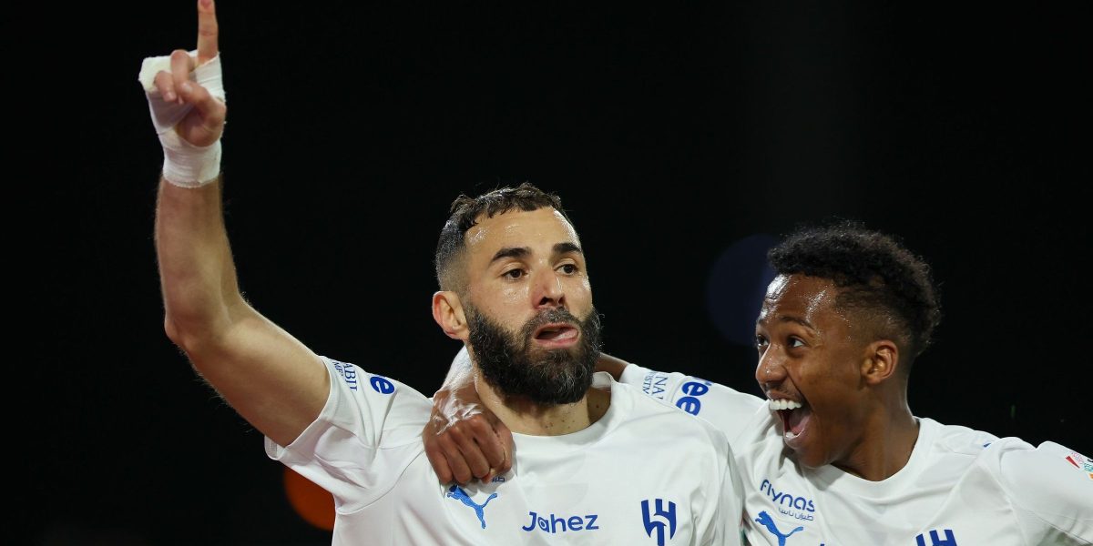 Karim Benzema a debutat cu hattrick în tricoul lui Al Hilal, împotriva echipei lui Marius Șumudică