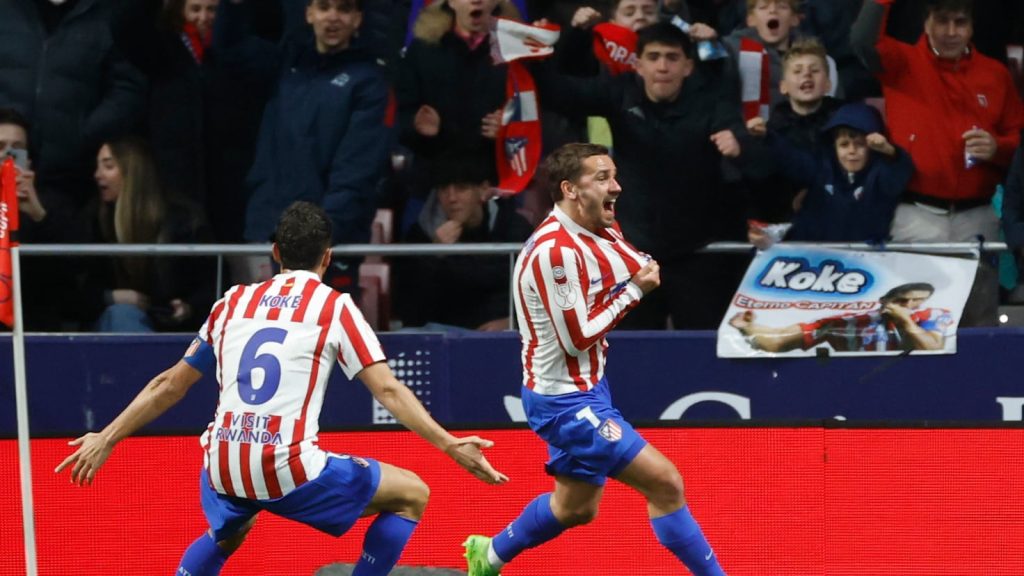 Atletico Madrid surprinde Barcelona în semifinale cu un 4-0 remarcabil Atletico Madrid a realizat o performanță memorabilă în prima manșă a semifinalelor Cupei, învingând Barcelona chiar pe terenul său, cu un convingător 4-0