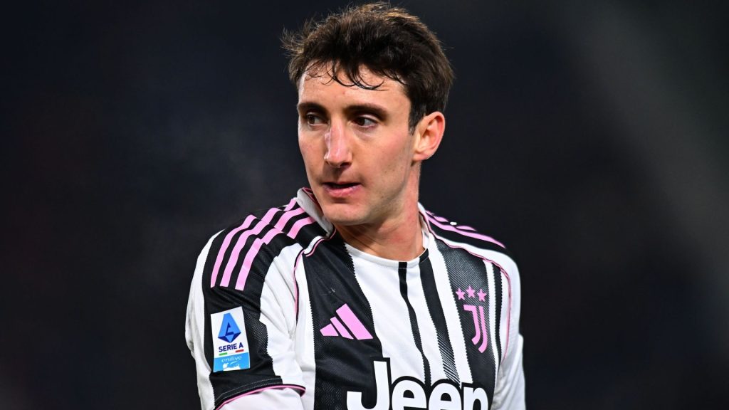 Juventus, fără Cambiaso în returul cu Galatasaray Andrea Cambiaso nu va putea juca în returul din playoff-ul Ligii Campionilor, în confruntarea dintre Juventus și Galatasaray