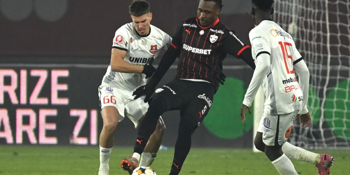 Dinamo-Hermannstadt-Live-Text-Online-de-la-ora-18.00-in-Cupa-Romaniei.-„Cainii-au-nevoie-de-victorie.jpeg - ReactiveNews