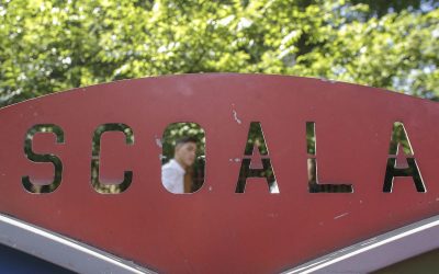 Elev-la-scoala-curtea-scolii-Foto-INQUAM-Photos-Octav-Ganea.jpg - ReactiveNews