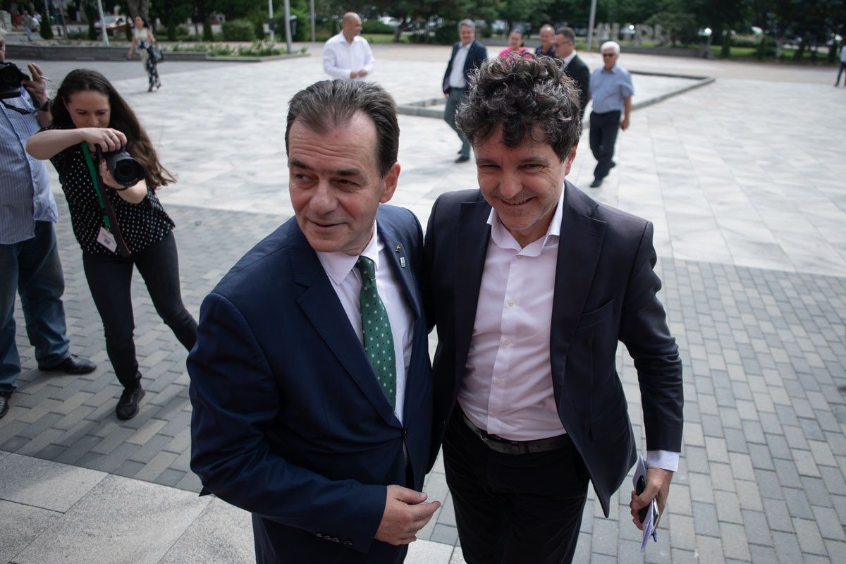 Ludovic Orban critică lipsa de leadership a SRI și solicită decisive numiri în apărarea statului de drept Ludovic Orban, fost premier și președintele partidului Forța Dreptei, a lansat un apel inedit către autorități, acuzând că Sistemul de Informații pentru Securitate (SRI) funcționează de mai bine de doi ani și jumătate fără a avea o conducere legitimă