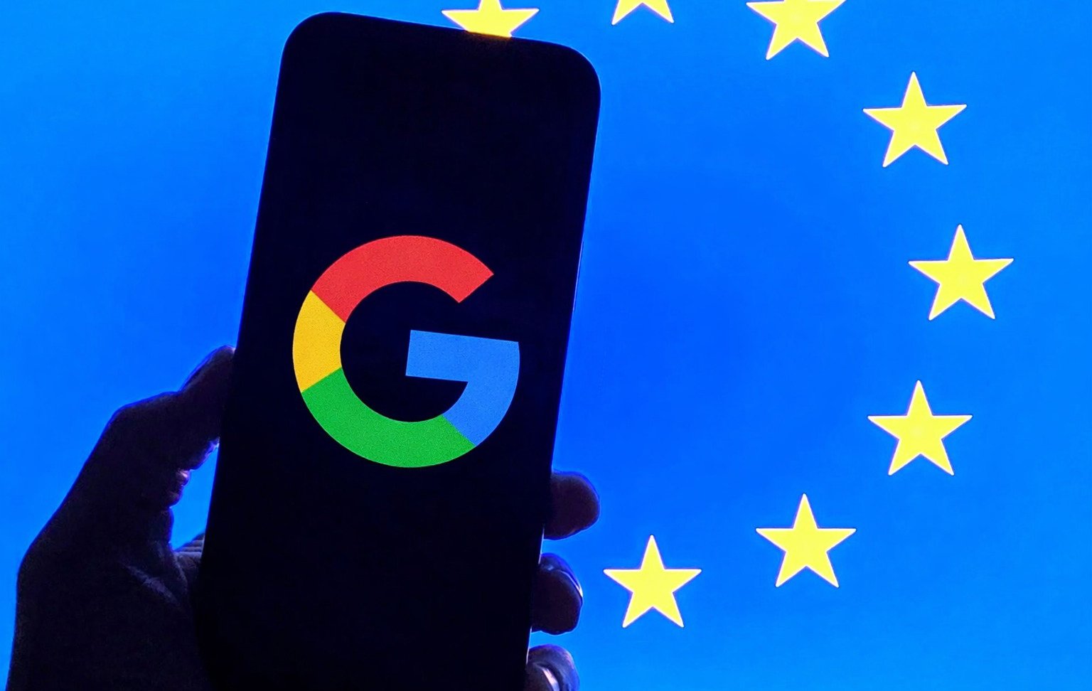 Google avertizează asupra pericolului izolării tehnologice a Europei în contextul ambițiilor de suverenitate digitală În timp ce Uniunea Europeană își întărește eforturile pentru a-și reduce dependența de tehnologiile americane, Google atrage atenția asupra riscurilor aparent contrarintuitive