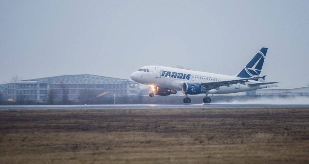 Compania națională TAROM a decis să suspende toate zborurile pe ruta București – Satu Mare, decizie care va fi valabilă pe o perioadă nedeterminată