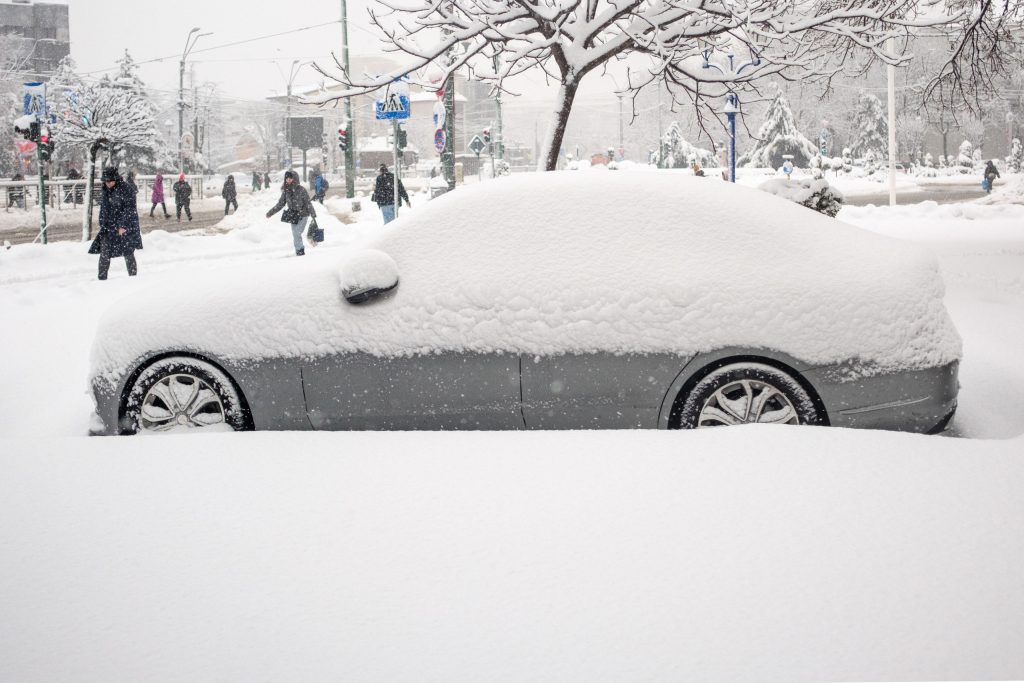 Prognoza meteo București: până când va ninge în continuare