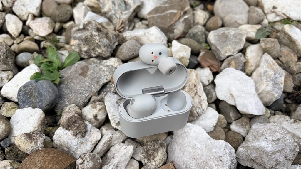 Căștile in-ear de ultimă generație: tehnologie avansată pentru o experiență audio personalizată Lumea accessory-urilor audio s-a transformat radical în ultimii ani, iar Sony, unul dintre liderii industriei, promite acum o nouă dimensiune a experienței sonore premium