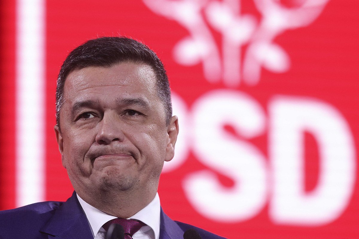 Sorin Grindeanu explică motivele excepției anumitor categorii de salariați de la reducerea salarială în coaliție Luni seară, președintele PSD, Sorin Grindeanu, a oferit un răspuns clar și detaliat asupra motivelor pentru care, în cadrul coaliției de guvernare, s-au negociat excepții pentru anumite categorii de salariați de la aplicația tăierilor salariale de 10%, măsură decisivă pentru gestionarea crizei bugetare și pentru echilibrul financiar al statului