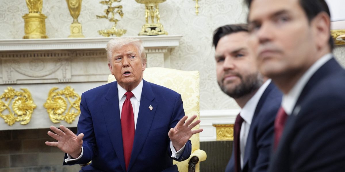 JD-Vance-si-Marco-Rubio-si-DOnald-Trump-scaled.jpg - ReactiveNews