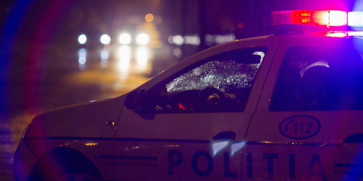 Masina-Politie-noaptea-Inquam-Photos_Cornel_Putan-1-scaled.jpg - ReactiveNews