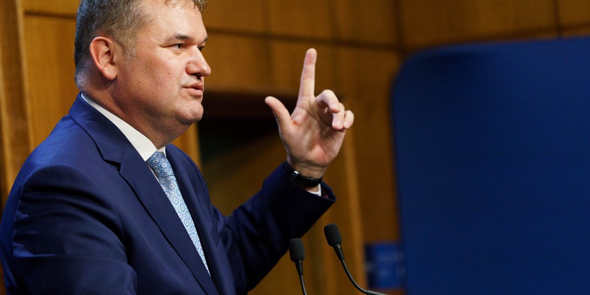 Ministerul Dezvoltării a publicat proiectul de OUG privind reducerea cheltuielilor din administrație. Care sunt măsurile propuse