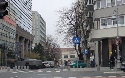 PXL_20251214_110855640.jpg - ReactiveNews