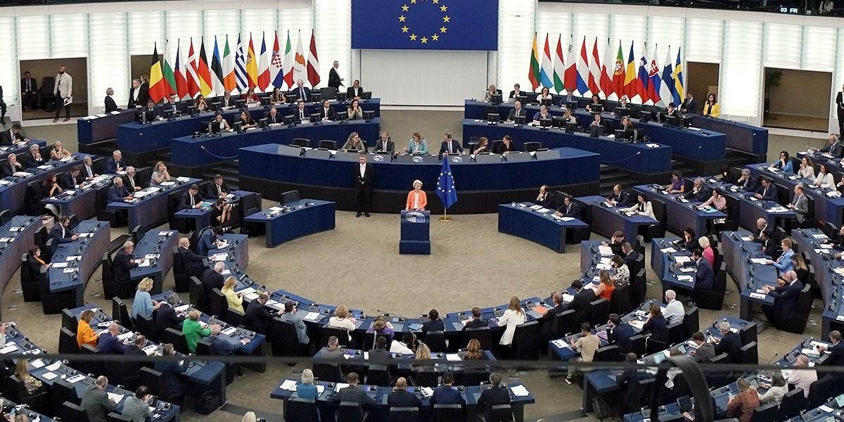 Parlamentul-European.jpg - ReactiveNews