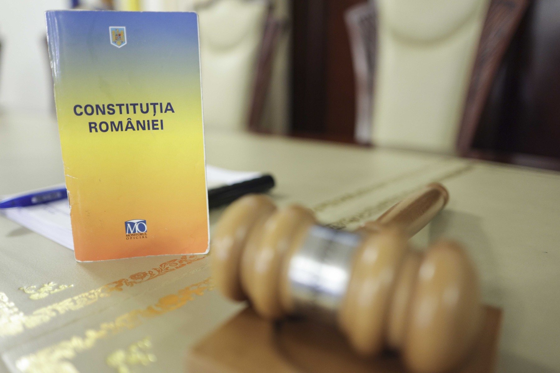 Curtea Constituțională a amânat decizia privind pensiile magistraților până pe 18 februarie, lăsând timp pentru analiza unui subiect profund tensionat în lumea justiției românești