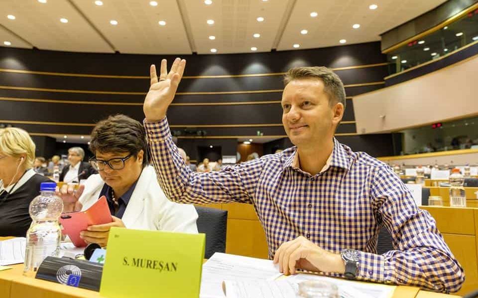 Siegfried-Muresan-vot-Facebook.jpg - ReactiveNews