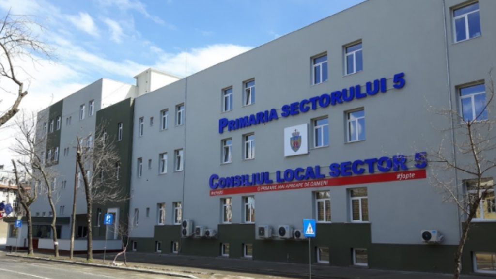 Primăria Sectorului 5, în centrul unor acuzații grave de corupție, a fost scena unui scandal major în care implicarea funcionărilor de rang înalt se pare că a fost mai profundă decât s-a anticipat