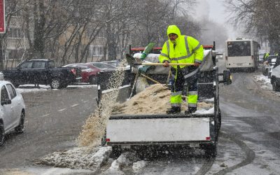 Capitala are peste 300 de utilaje de deszăpezire, sub cod portocaliu de ninsoare