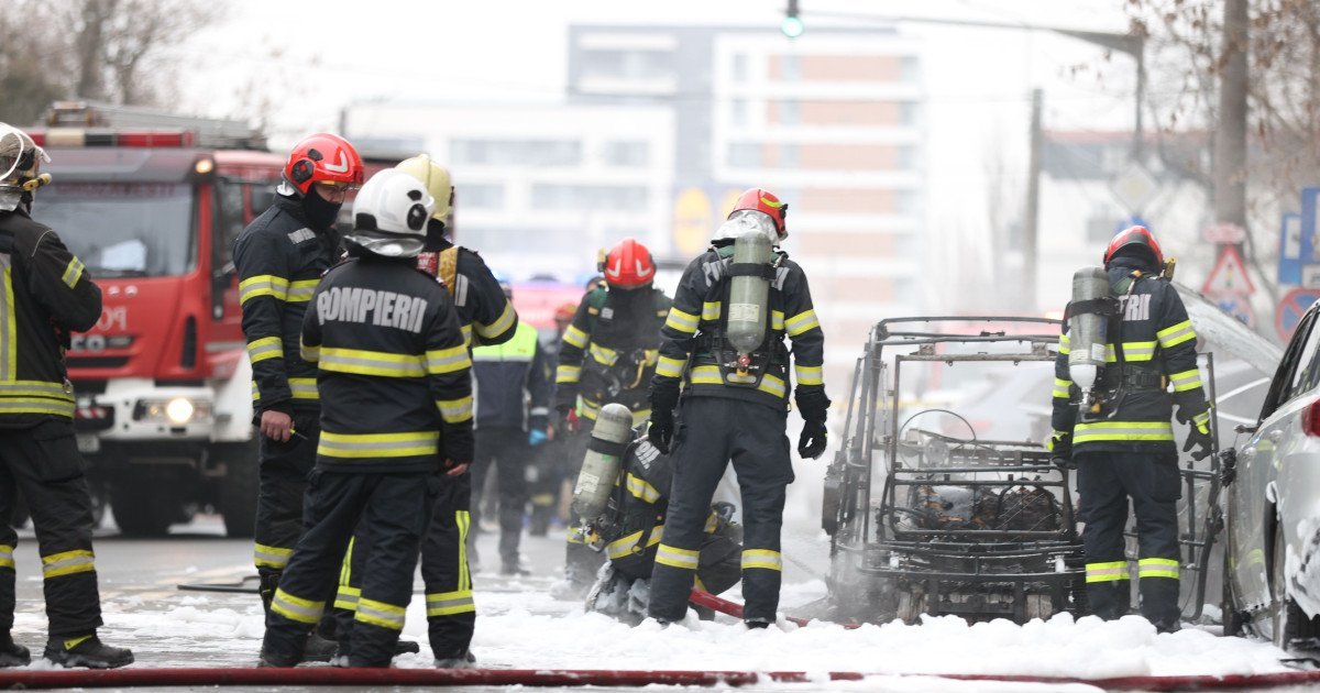 Incendiul devastator din Sectorul 6 al Capitalei: o femeie a murit, iar un alt bărbat a fost rănit Vineri, 13 februarie 2026, un incendiu devastator a zguduit Sectorul 6 al Capitalei, ducând la pierderea unei vieți și la rănirea unei alte persoane