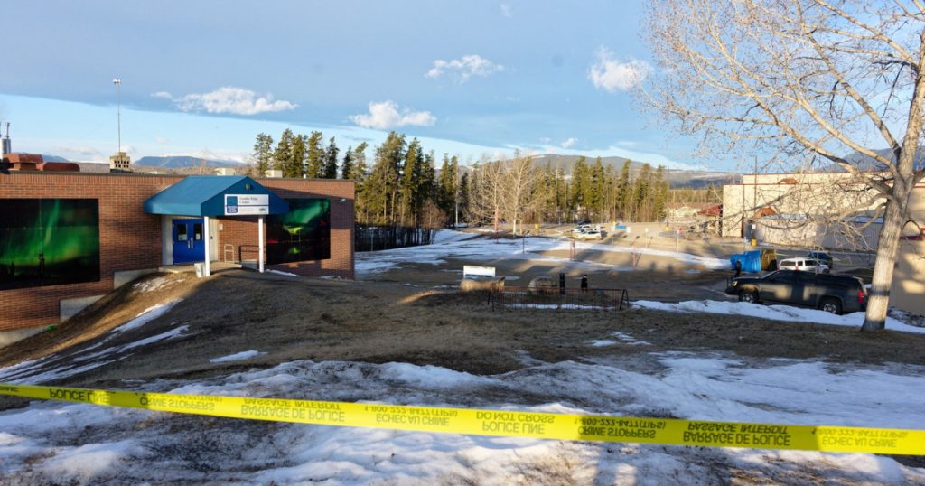 Masacrul din Tumbler Ridge: Femeia transgender în vârstă de 18 ani a comis o tragedie devastatoare Un incident tragic a zguduit Tumbler Ridge, o comunitate din Columbia Britanică, Canada, unde un atac armat s-a soldat cu nouă morți