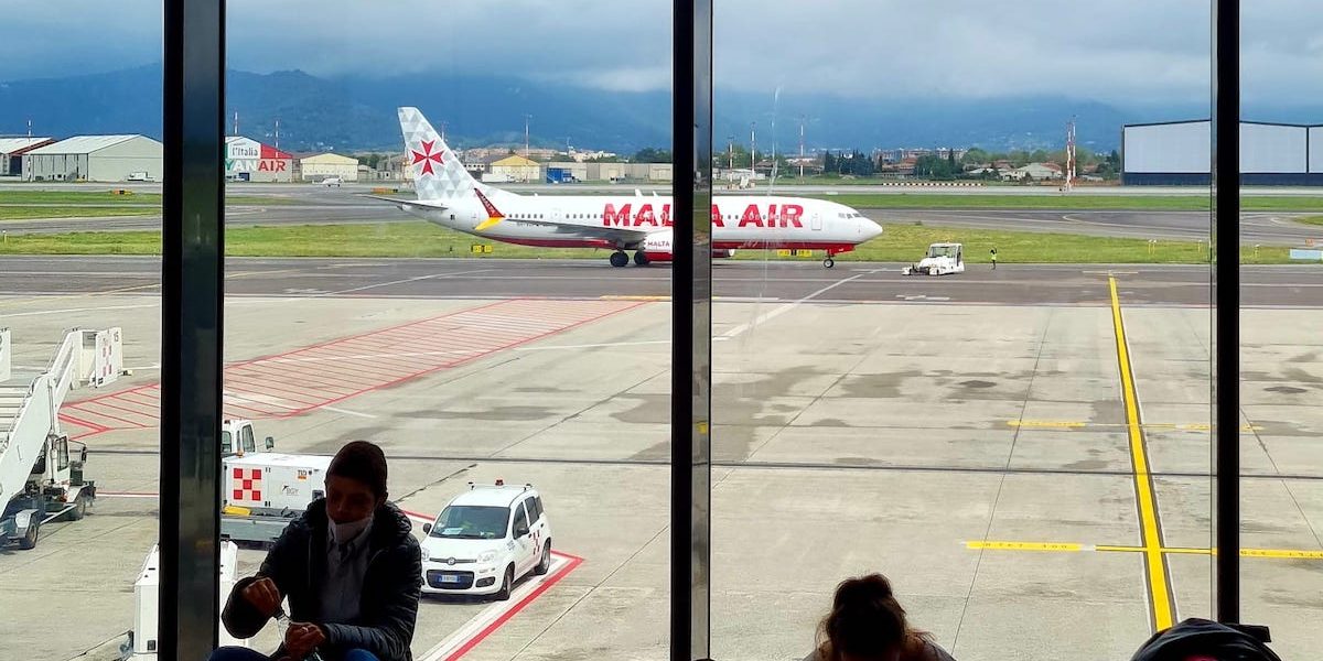aeroport-italia-avioane-intarzieri.jpeg - ReactiveNews