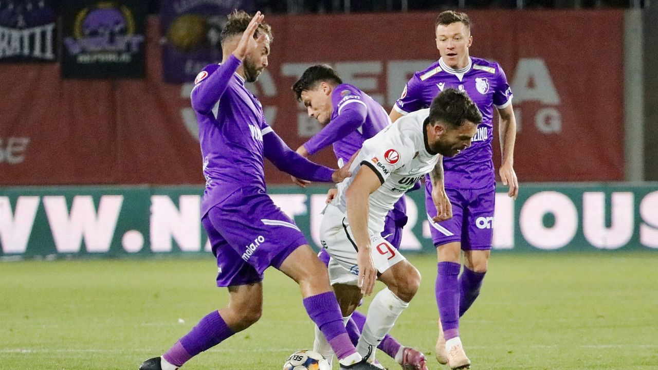 FC Argeș și Hermannstadt își dispută al 14-lea meci din Superligă Astăzi, de la ora 17:00, stadionul din Pitești va fi gazda unei întâlniri electrizante în Superligă, între FC Argeș și AFC Hermannstadt