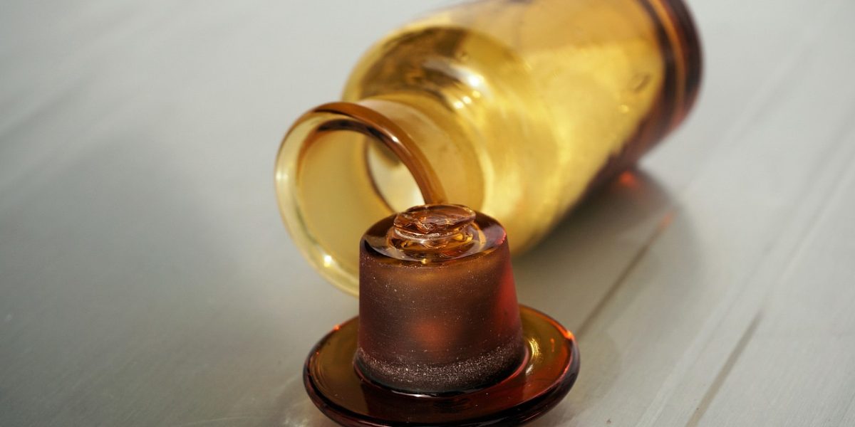 bottle-1503897_1280.jpg - ReactiveNews