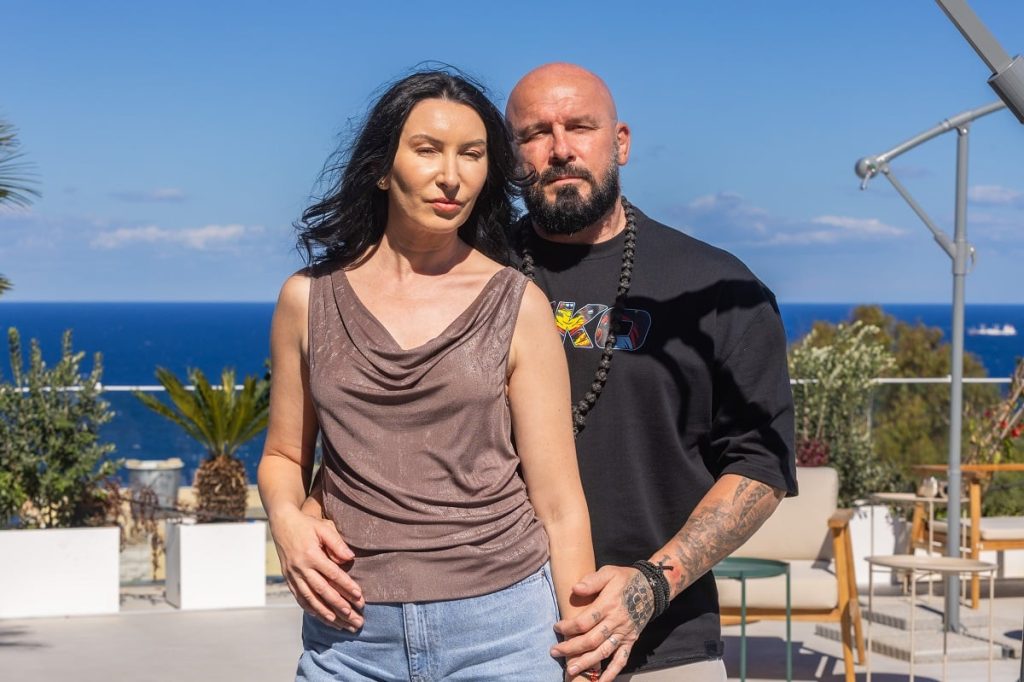 Emoții și sinceritate la „Power Couple România”: Cătălin Zmărăndescu își mărturisește regretele Episodul 13 al emisiunii „Power Couple România”, difuzat pe 2 februarie 2026, a adus în prim-plan momente de intensitate emoțională rar întâlnite