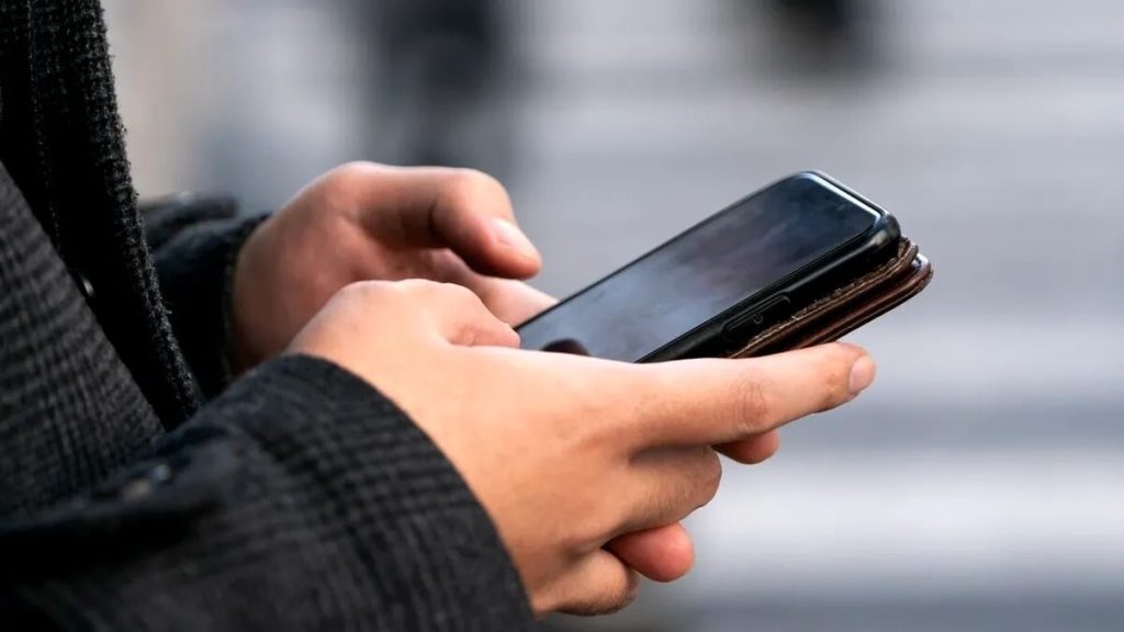 O amenințare neașteptată și subtilă a ieșit recent la iveală în lumea agenților AI integrati în platformele de chat