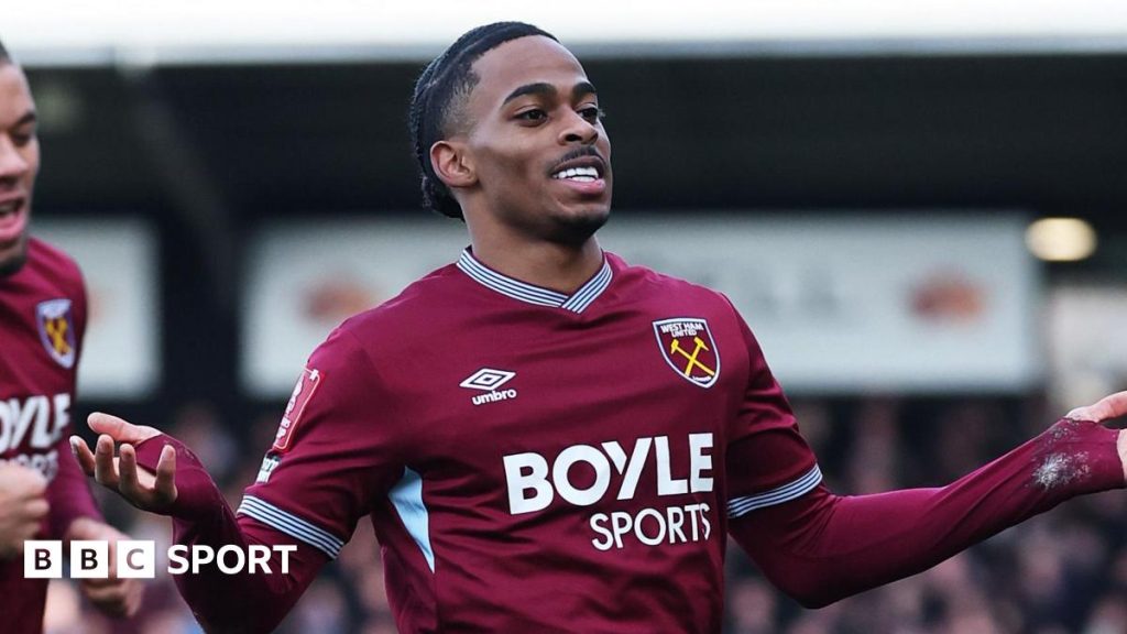 Crysencio Summerville salvează West Ham în prelungiri, evitând o surpriză în FA Cup Crysencio Summerville a adus un moment de efervescență pentru West Ham, marcând golul victoriei în minutul 95 al partidei de ieri seară, salvând echipa din fața unei posibile surprize în FA Cup