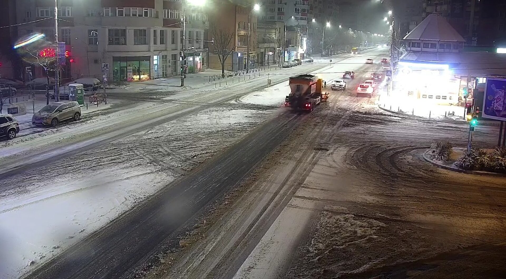 Deszăpezire în București cu peste 300 de utilaje pe străzi