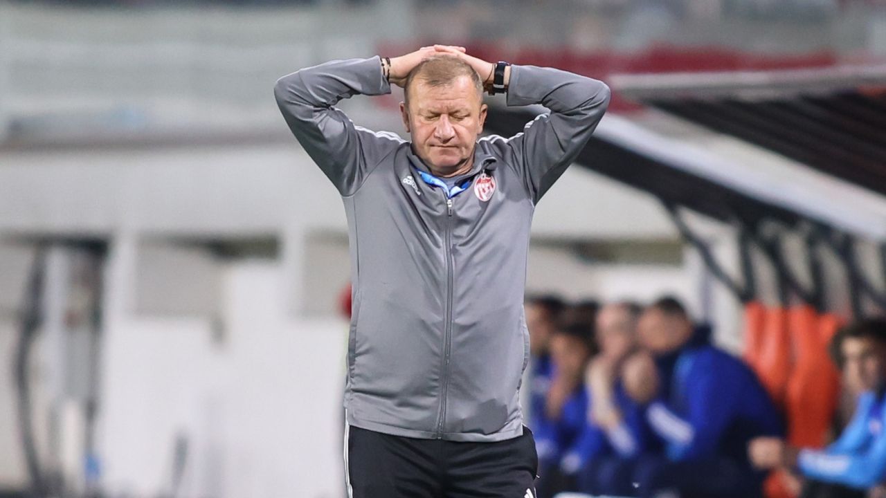 Rapid se impune categoric în fața lui FC Hermannstadt Rapid București a obținut o victorie concludentă marți seara, în deplasare, în fața echipei FC Hermannstadt, reușind să se impună cu 3-0 în cadrul etapei a 25-a din Superliga României