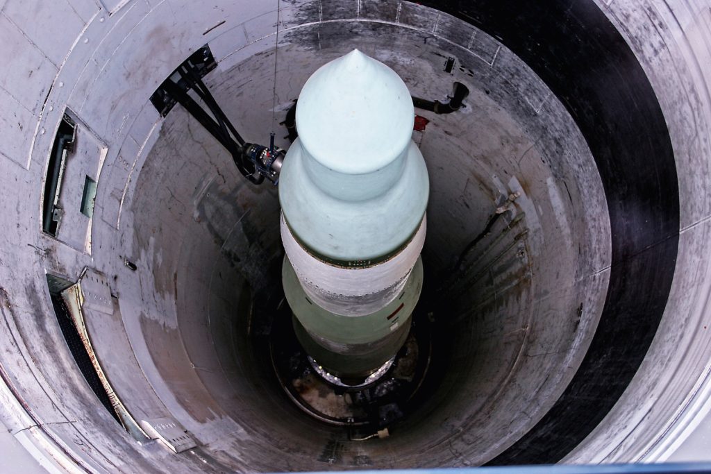 Alianțe globale pentru reducerea riscului nuclear: discuție între Londra și Washington privind Iranul O discuție telefonică de mare importață a avut loc recent între premierul britanic Keir Starmer și președintele american Donald Trump, marcând un efort comun al celor două state de a reafirma poziția fermă față de programul nuclear al Iranului