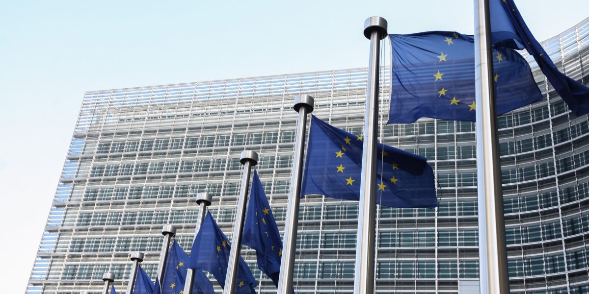 dreamstime_xl_182669571.jpg - ReactiveNews