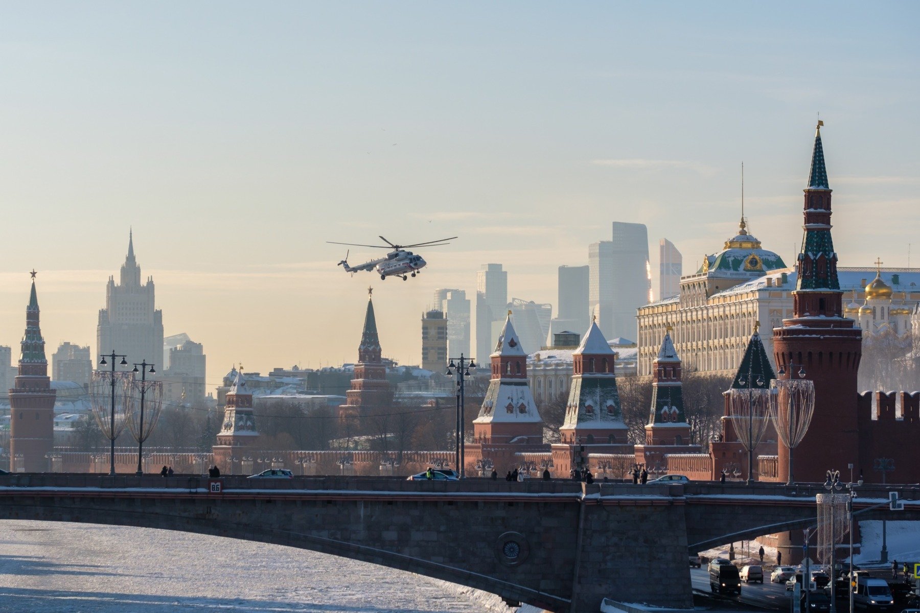 Posibilitatea unei vizite a lui Donald Trump la Moscova în cadrul paradei “Zilei Victoriei” a reaprins discuțiile despre relațiile fragile dintre Washington și Kremlin Rusia analizează în prezent posibilitatea de a-l invita pe fostul președinte american Donald Trump să participe la celebrul ceremonial de la Moscova dedicat “Zilei Victoriei”