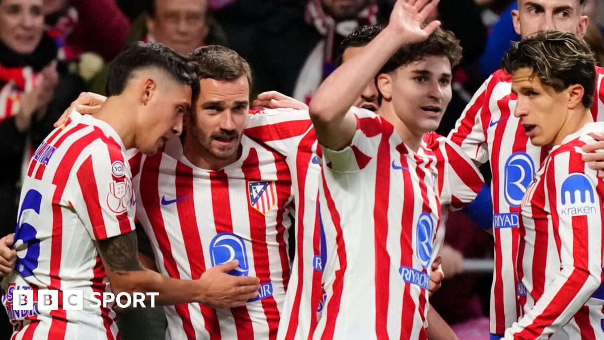 Atletico Madrid umilește Barcelona în prima manșă a semifinalei Cupei Regelui Atletico Madrid a livrat o lecție de fotbal ofensiv în prima manșă a semifinale Cupei Regelui, învingând liderul La Liga, Barcelona, cu un clar 4-0