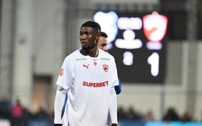 farul-constanta-dinamo-bucuresti-superliga-superbet-4022026-kennedy-boateng.jpg - ReactiveNews