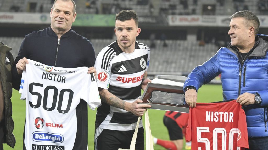 Dan Nistor, 500 de jocuri în Liga 1: O carieră dedicată fotbalului românesc Dan Nistor, mijlocașul experimentat al echipei Universitatea Cluj, a reușit să atingă o bornă impresionantă în cariera sa: disputarea celui de-al 500-lea meci în Liga 1