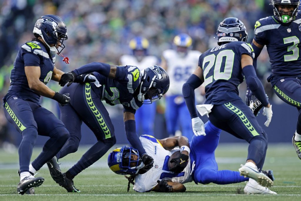 Super Bowl LX: Spectacol Sportiv Pe Levi’s Stadium Pe 8 februarie 2026, Super Bowl LX va aduna milioane de fani în fața televizoarelor din întreaga lume, fiind fără îndoială unul dintre cele mai așteptate evenimente anuale ale sportului american